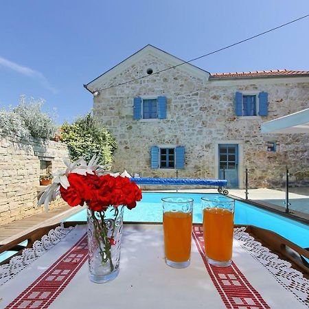 Olive'S Hug Villa Poljana  Екстериор снимка
