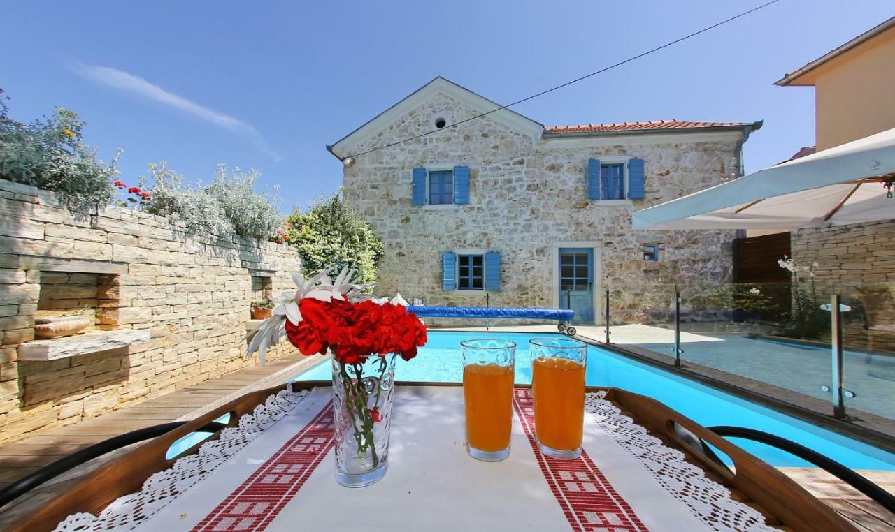 Olive'S Hug Villa Poljana  Екстериор снимка