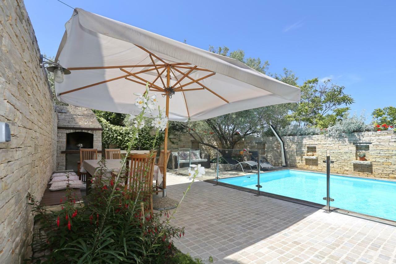 Olive'S Hug Villa Poljana  Екстериор снимка