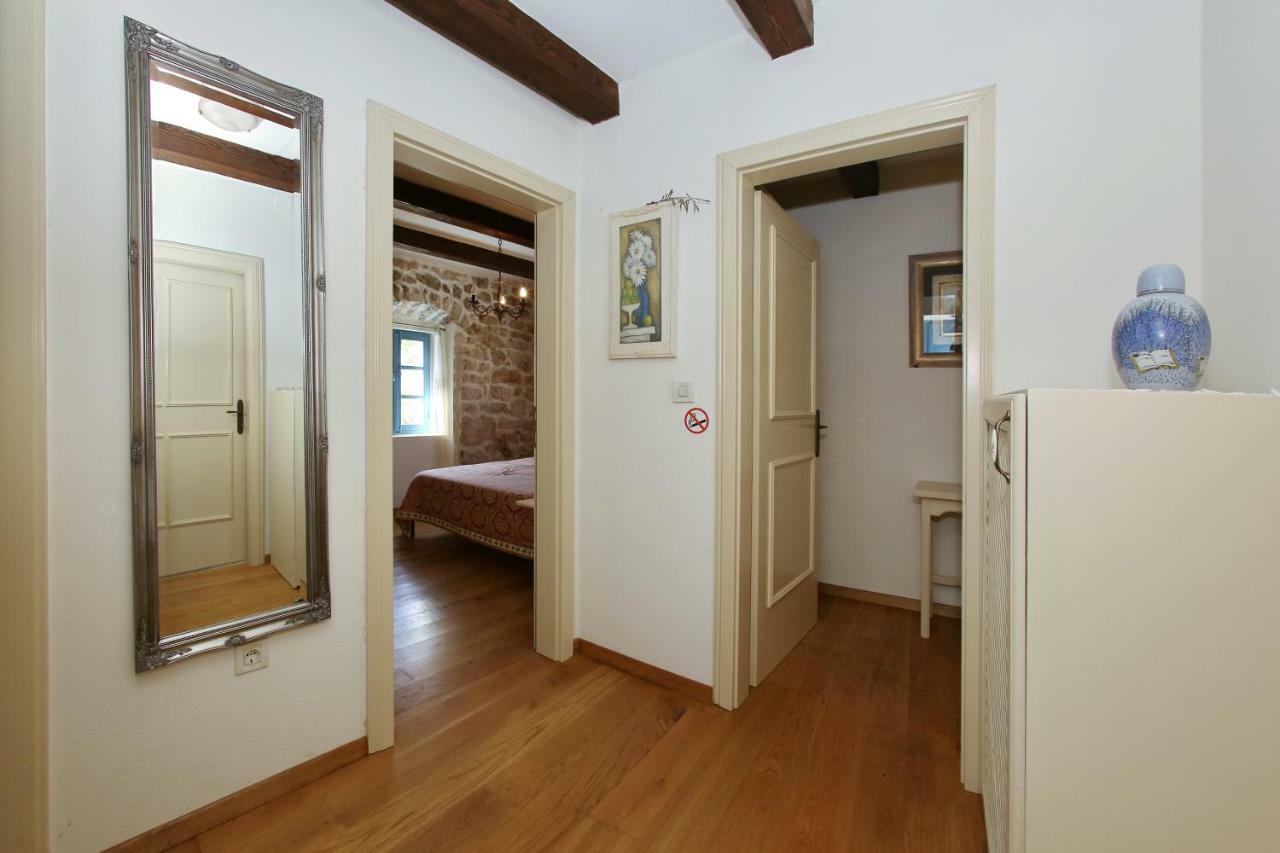 Olive'S Hug Villa Poljana  Екстериор снимка