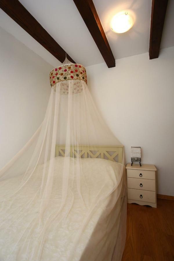 Olive'S Hug Villa Poljana  Екстериор снимка